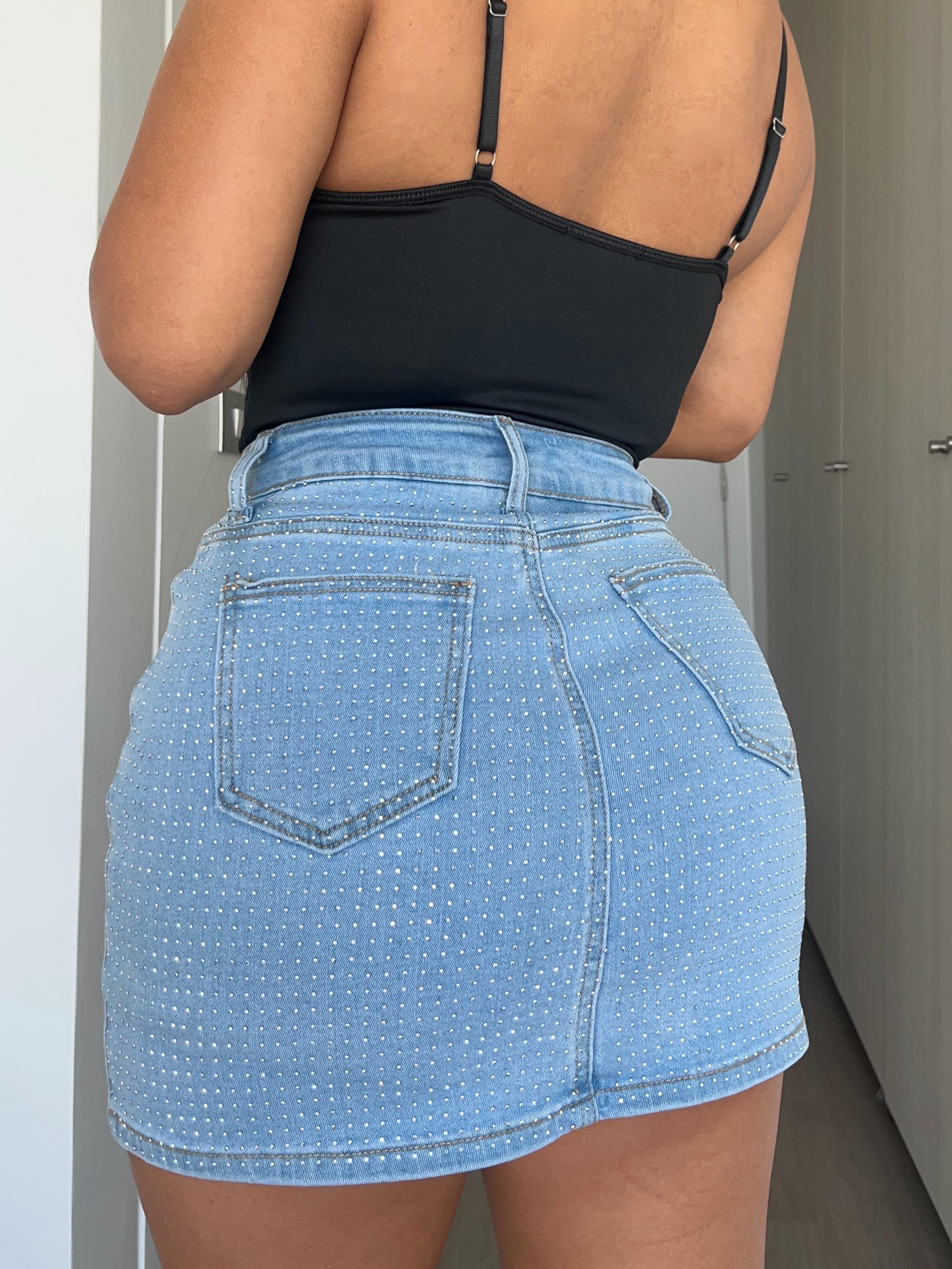 Falda short brillos celeste