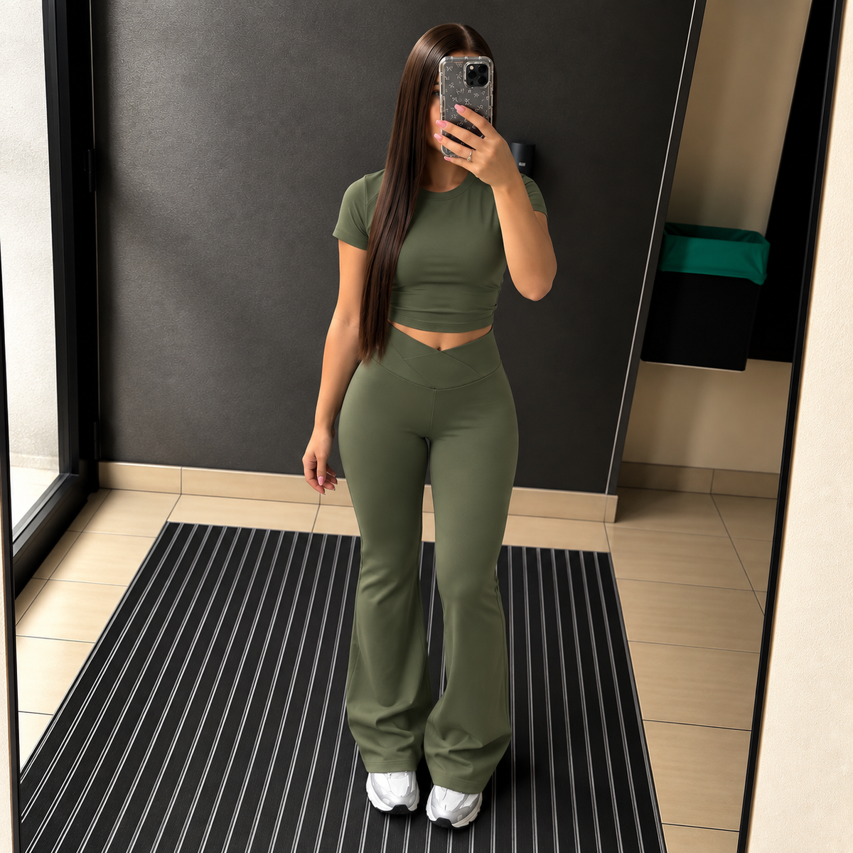 Conjunto April
