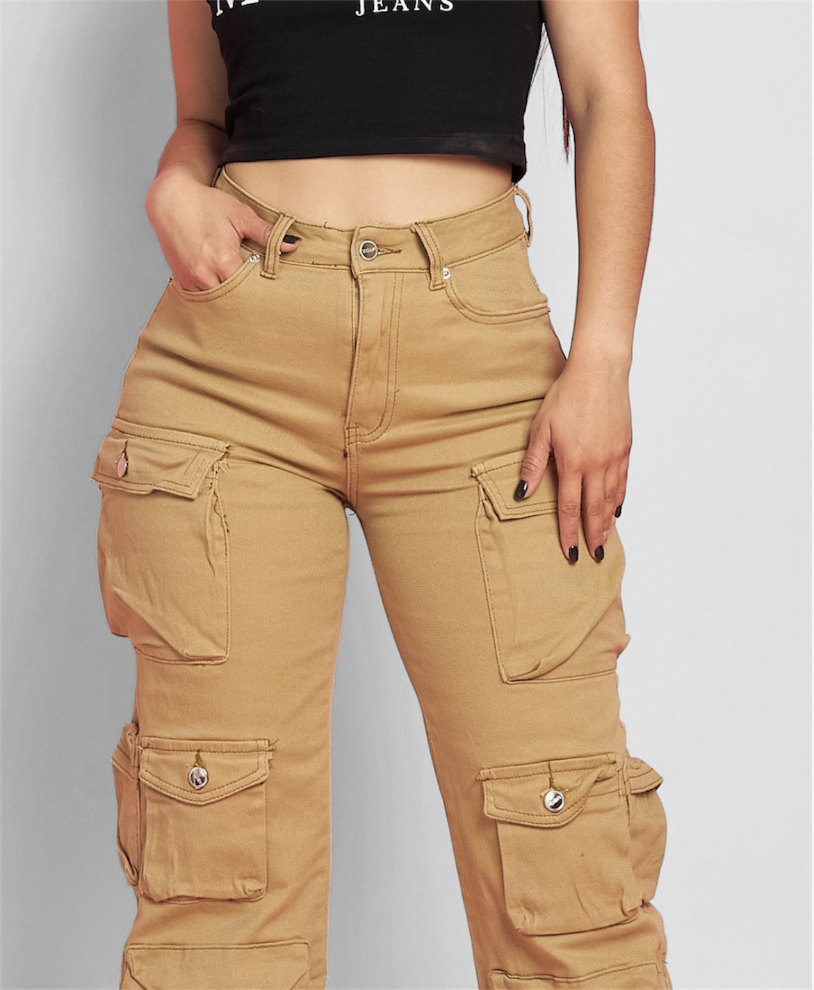 Cargo beige estilo FN