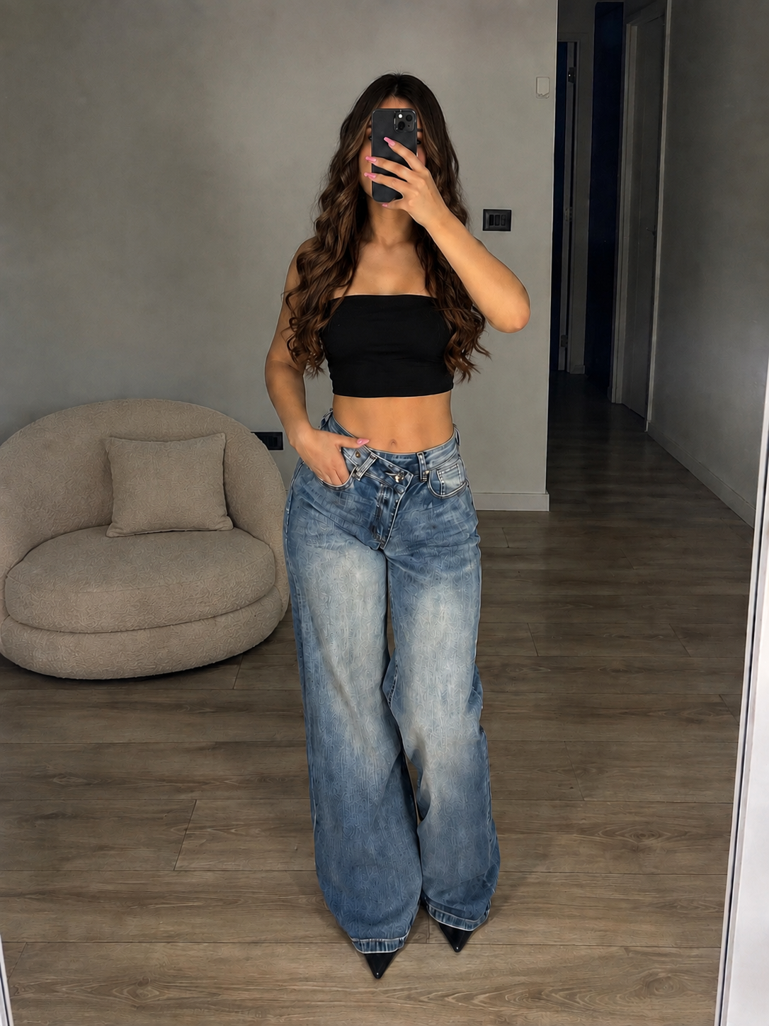 Jeans asimétrico focalizado