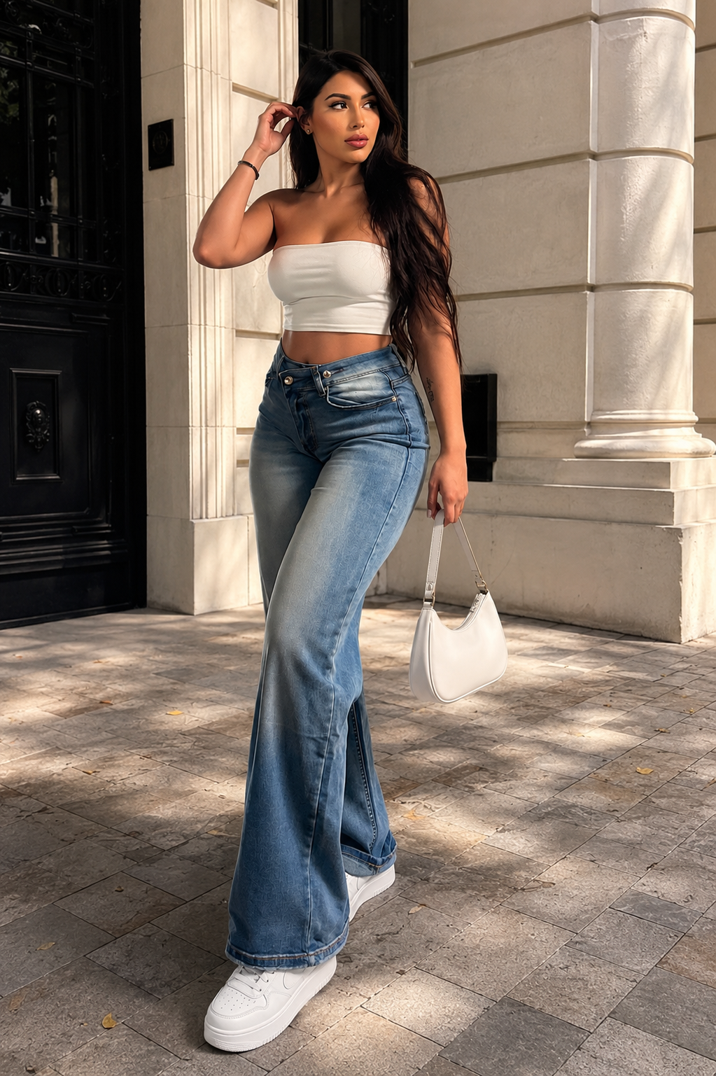 Jeans asimétrico focalizado